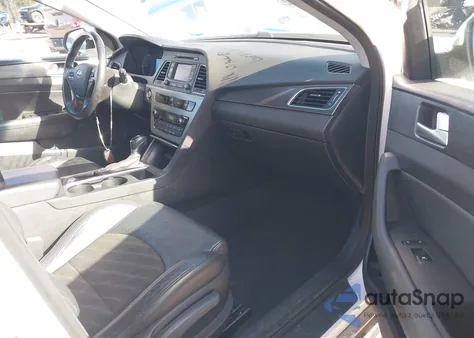 2015 Hyundai Sonata Sport z USA, uszkodzony, nr VIN 5NPE34AF3FH130888